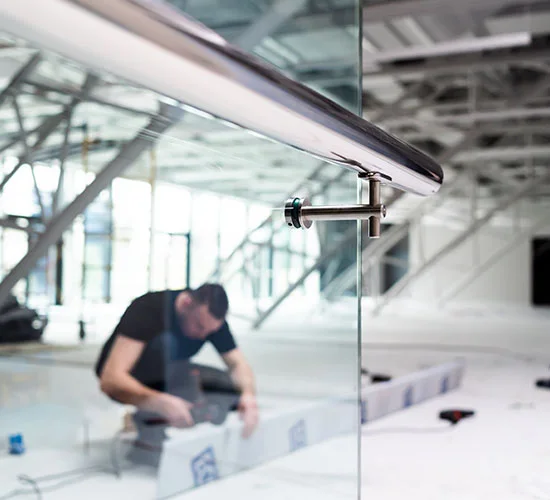 Chicago, IL highly skilled glass repair technicians