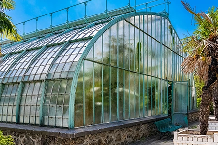 Affordable Cost of Glass Greenhouse Repair Services in Chicago, Illinois