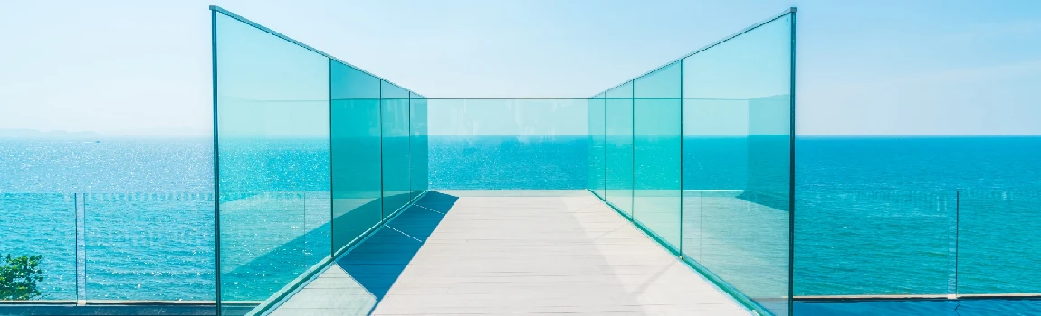 Customized Glass Pool Fence Repair Services in Chicago, Illinois